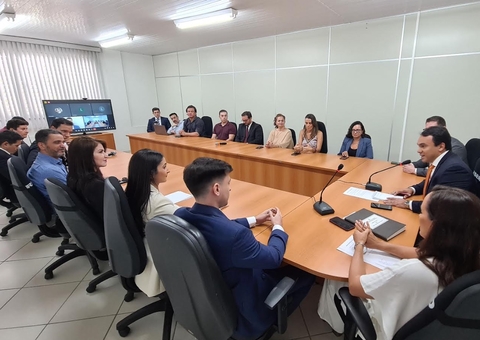 PGE-AM empossa dois novos procuradores do estado 