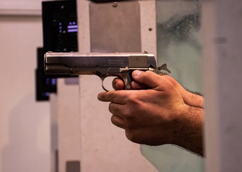 Manaus cria ‘Dia dos CACs’ em homenagem a colecionadores de armas, atiradores e caçadores