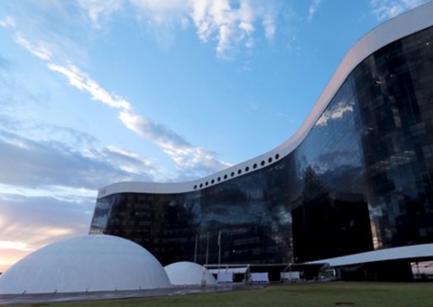 TSE julga se filho vereador pode suceder pai cassado no cargo de prefeito