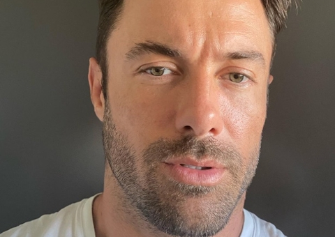 Kayky Brito recebe alta da UTI e conversa normalmente com família, diz boletim médico