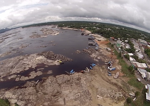 Manaus decreta situação de emergência por seca do Rio Negro