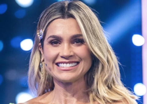 Flávia Alessandra anuncia saída da Globo para apresentar reality