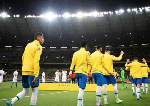 Atacante Raphinha é desconvocado da Seleção Brasileira Masculina Principal