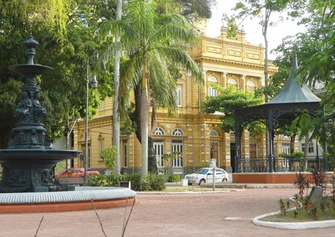 Comemorações do aniversário de Manaus começam com a ‘3ª Mostra de Arte Indígena’   