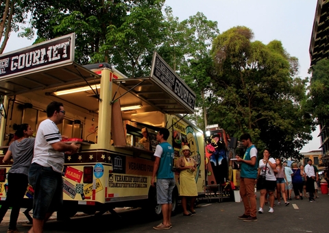 Lei que regulamenta “Food Trucks” é sancionada no Amazonas após PL de Roberto Cidade 