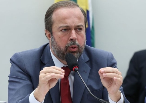 Ministro afirma que não faltará combustível no Norte do país