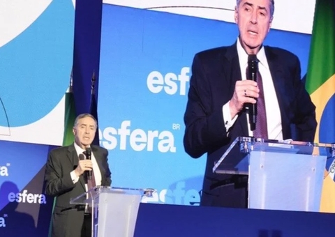 Barroso justifica ações do STF e ouve sugestão de Sarkozy para disputar Presidência do Brasil