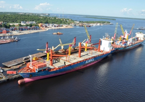Envio de navios com contêineres que abastecem Manaus são suspensos por conta da seca 