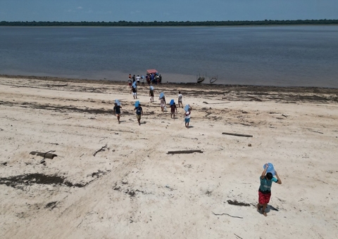 Maior seca da história afeta mais de 60 comunidades ribeirinhas em Manaus