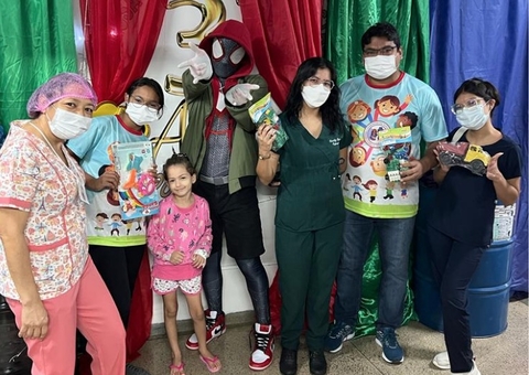 Andanças de Ciganos lança projeto infantil e faz distribuição de brinquedos