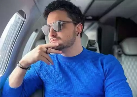 Garoto-propaganda de chocolate, Felipe Neto é atacado por bolsonaristas que promovem boicote