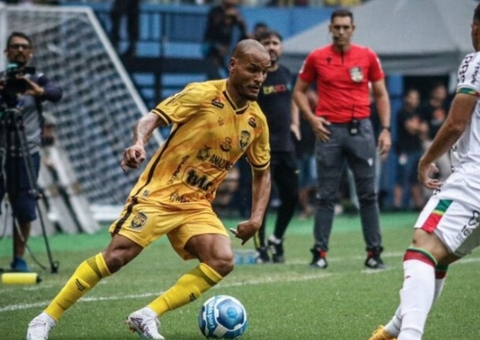 Após empate sem gols, Patric destaca poder defensivo do Amazonas