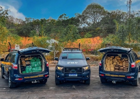 PRF apreende mais de meia tonelada de drogas na BR-319 em Manaus 
