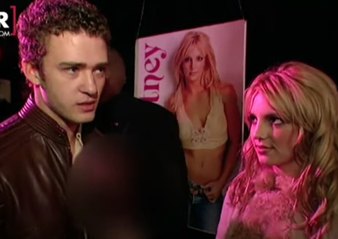  Britney Spears revela que Timberlake terminou por SMS e admite traição