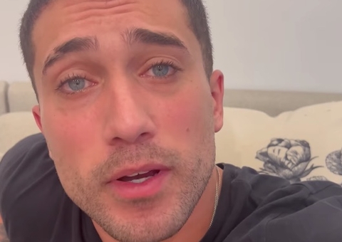 Affair de Lexa se defende de acusação de agressão contra ex 