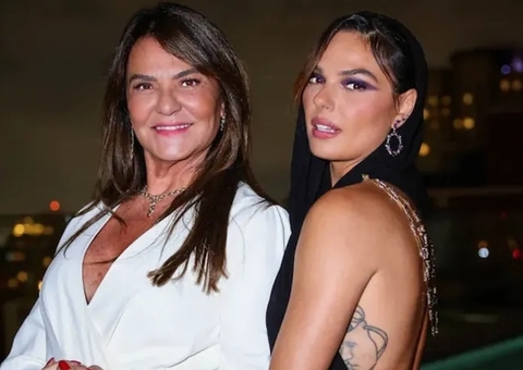 Mãe de Isis Valverde assume namoro com rapaz 30 anos mais jovem