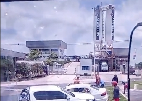 Prefeito David Almeida sofre acidente de carro em Manaus; vídeo