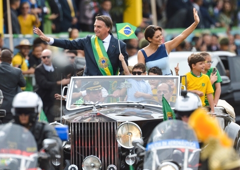 Relator no TSE vota pela inelegibilidade de Bolsonaro por abuso político no 7 de setembro