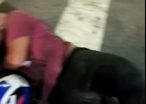 Motoboy é atropelado por viatura que perseguia bandidos em Manaus