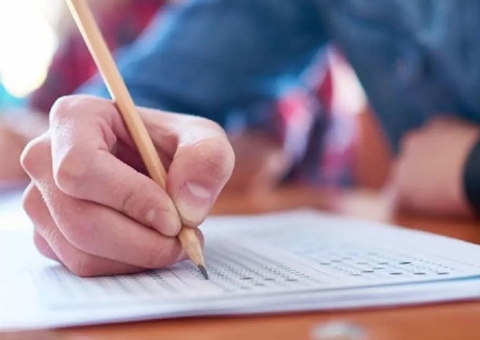 Com salários de até R$ 15 mil, TRT-11 abre inscrições para concurso