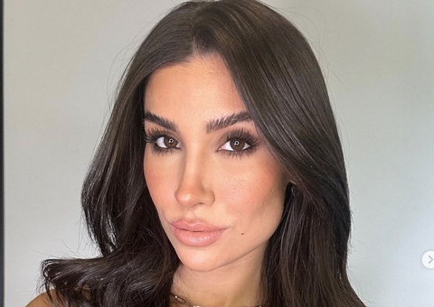 Bianca Andrade e filho seguirão internados em hospital após acidente