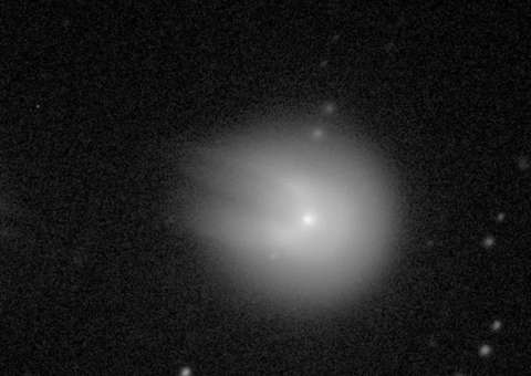 ‘Cometa do Diabo’ se aproxima da Terra e pode ficar visível a olho nu