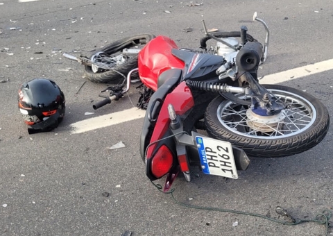 Homem morre em acidente entre carro e moto na AM-070 