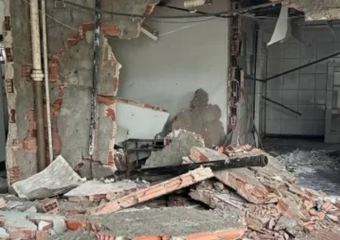 Homem tem 90% do corpo queimado ao tentar furtar cobre em escola e local explodir