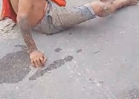 Homem é espancado após ser acusado de assalto em Manaus