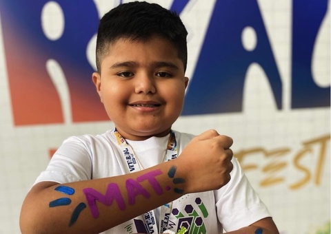 Amazonense de 11 anos aprovado na universidade aprendeu a falar inglês por vídeos