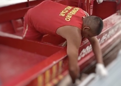 Pescadores encontram corpo esquartejado em lago de Manaus