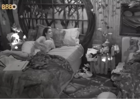 Fernanda chora em desabafo: ‘posso não ganhar porque não fui fofinha?’