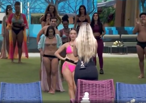Wanessa faz 'desfile de corpos reais' no BBB24 para ajudar Yasmin após fala de Nizam