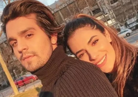 Luan Santana e Jade Magalhães postam foto no mesmo restaurante no México 