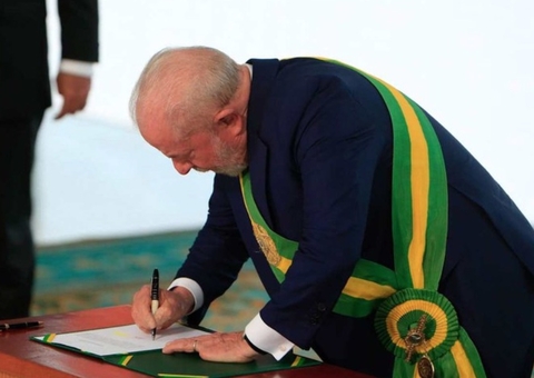 Lula deve assinar hoje PL que regulamenta profissão de motoristas de App