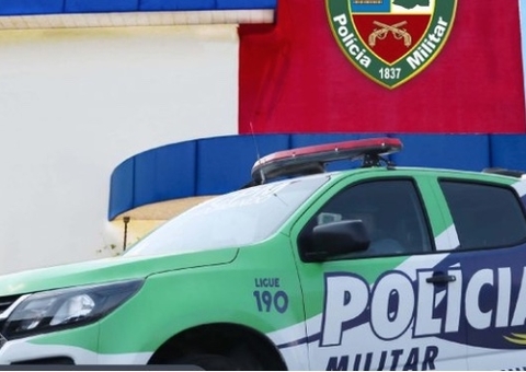 Drogado, homem espanca mulher em Manaus e acaba preso em Flores