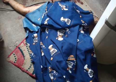 Jovem é morto a tiros na frente de casa em Flores