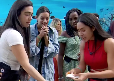 Isabelle vibra e oferece tucumã para brothers em café especial no BBB24 