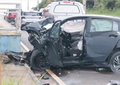 Jovem morre em grave acidente na Avenida das Flores
