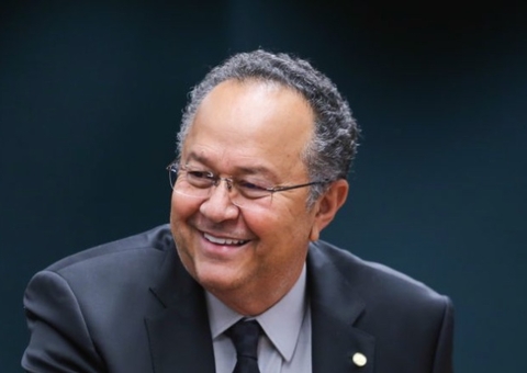 Cassado, Silas Câmara assume presidência de comissão da Câmara dos Deputados