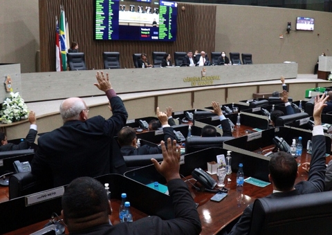 Vereadores derrubam vetos da prefeitura em projetos apresentados pela CMM