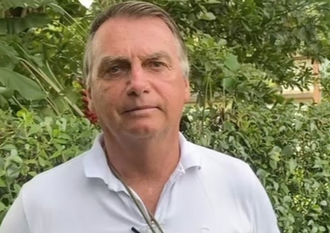 Bolsonaro, Cid e deputado são indiciados pela PF sob suspeita de fraude em cartão de vacinação