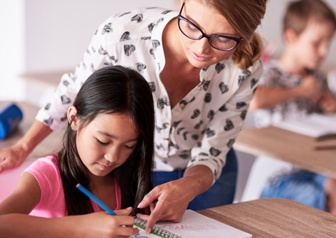  PL propõe reserva de vagas nas redes pública e privada à professores recém-formados