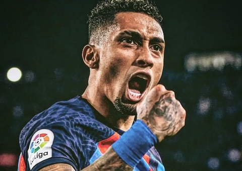 Time de Neymar pode tirar Raphinha do Barça por R$ 540 milhões; entenda