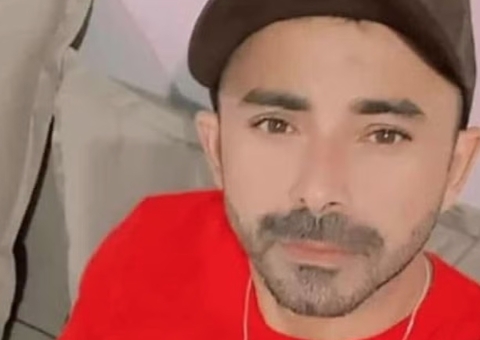 Homem invade casa de ex, mata namorado dela e atira contra filho