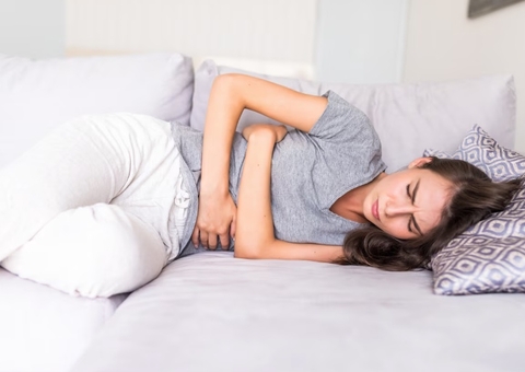 Servidoras com endometriose podem se ausentar do trabalho por 3 dias, garante PL