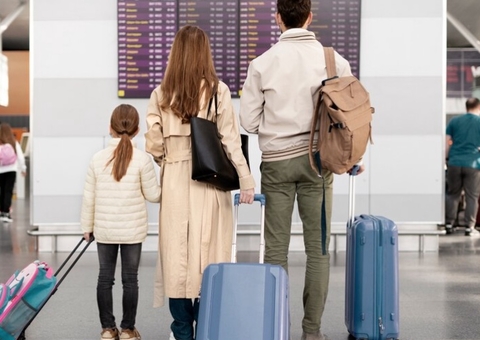 Deputados adiam votação que suspende obrigatoriedade de visto de turistas que queiram entrar no Brasil