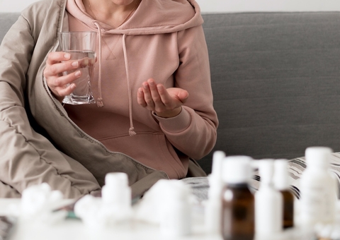 Projeto pretende aumentar pena a cônjuge que transmite DSTs e ISTs de propósito ao parceiro