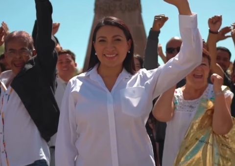 Candidata às eleições municipais do México é assassinada a tiros durante comício