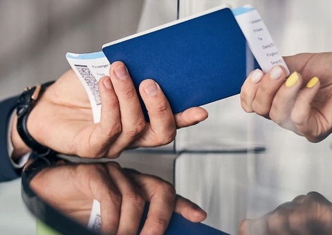 Exigência de visto de turistas da Austrália, Canadá e dos EUA é adiada